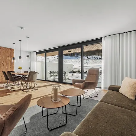 Panorama Pitz Alpin Apartament *